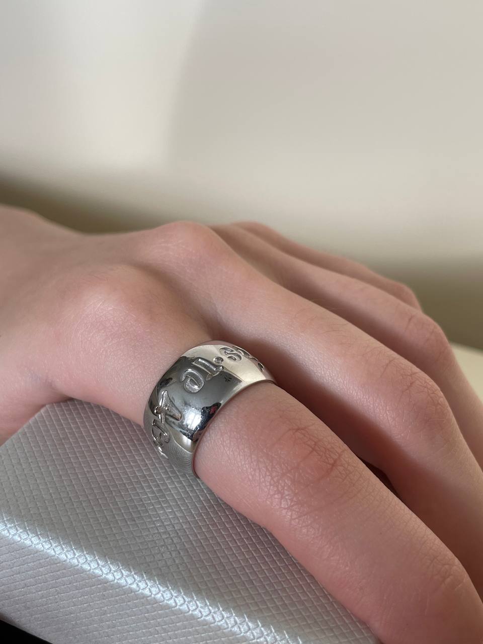 Кольцо из коллекции AMORE